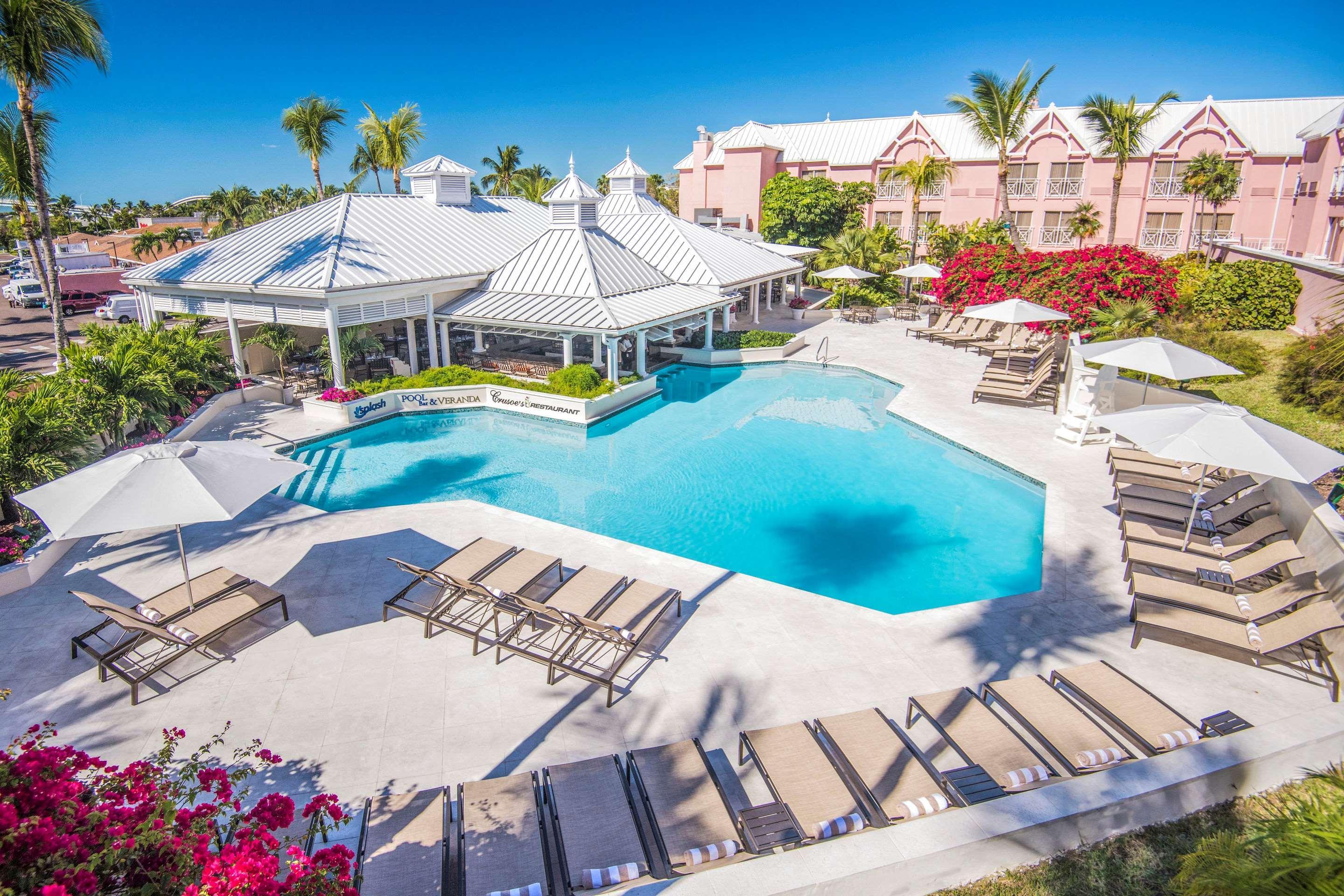 Comfort Suites Paradise Island Creek Village Exterior photo