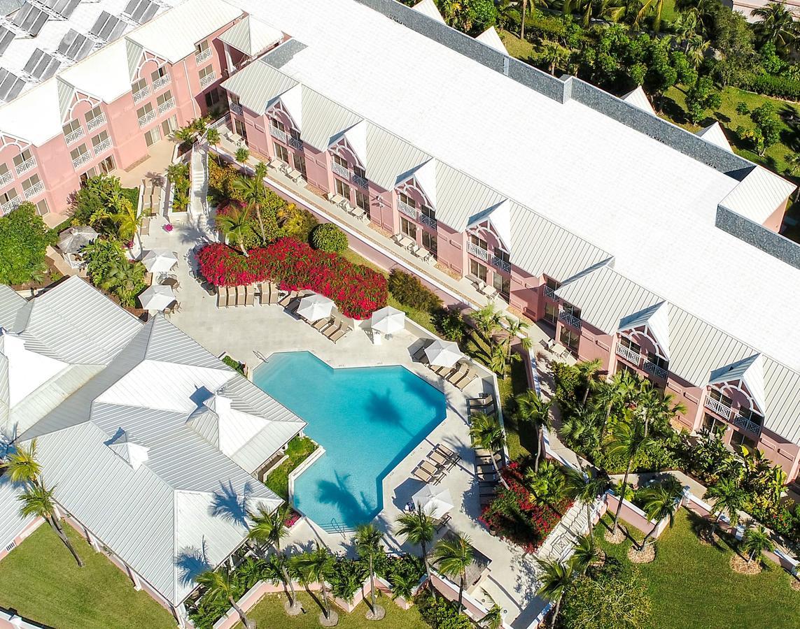 Comfort Suites Paradise Island Creek Village Exterior photo